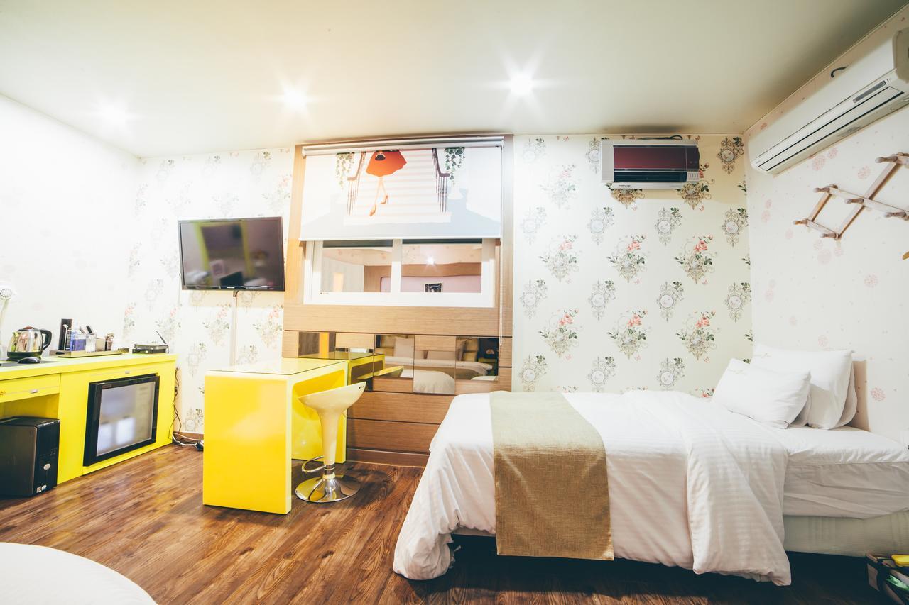 Hole In One Hotel Sacheon Zewnętrze zdjęcie