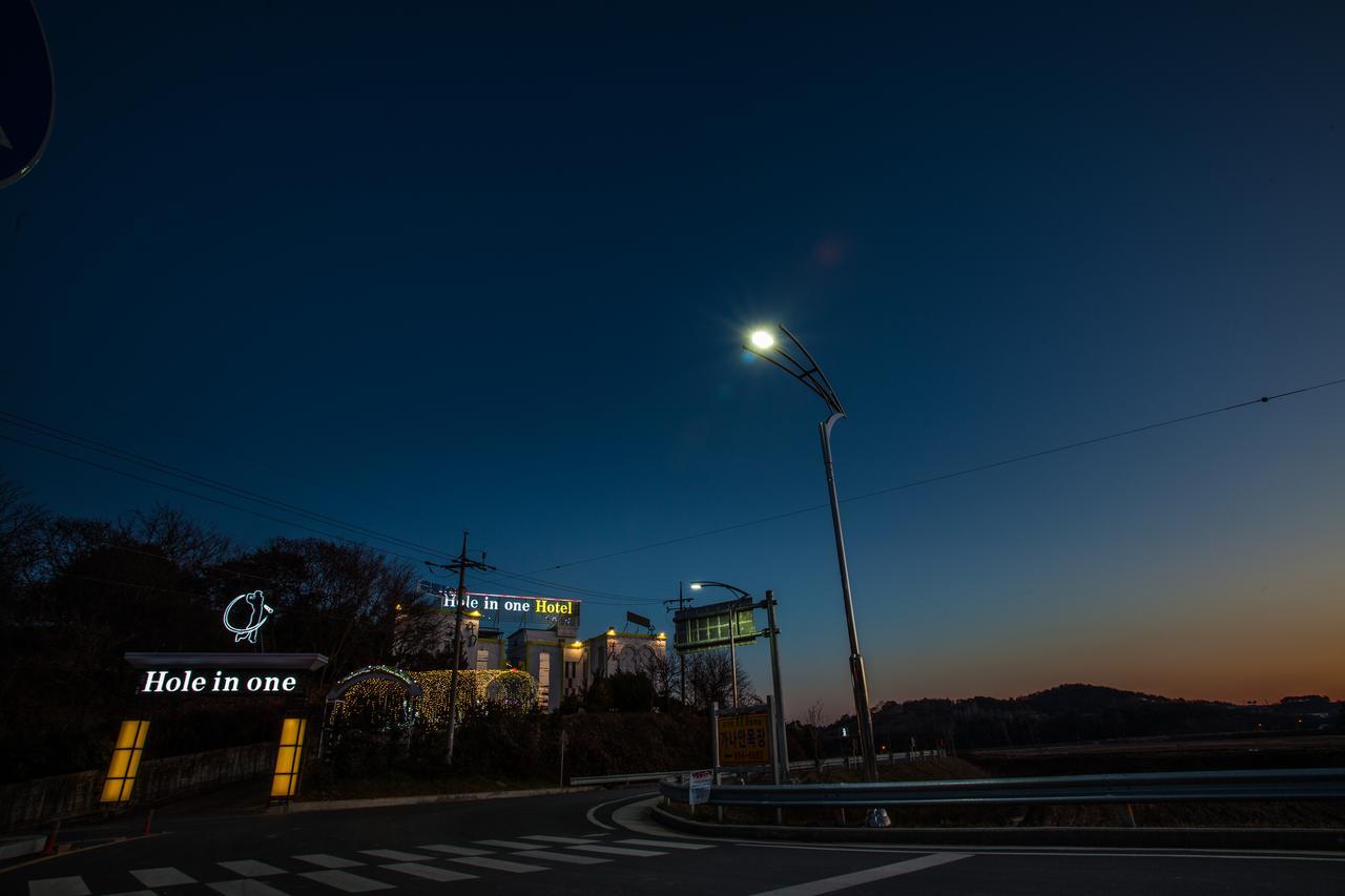 Hole In One Hotel Sacheon Zewnętrze zdjęcie
